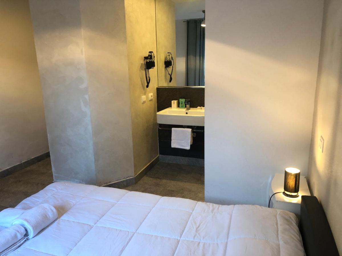 The Edwards Suites Сен Тропе Екстериор снимка